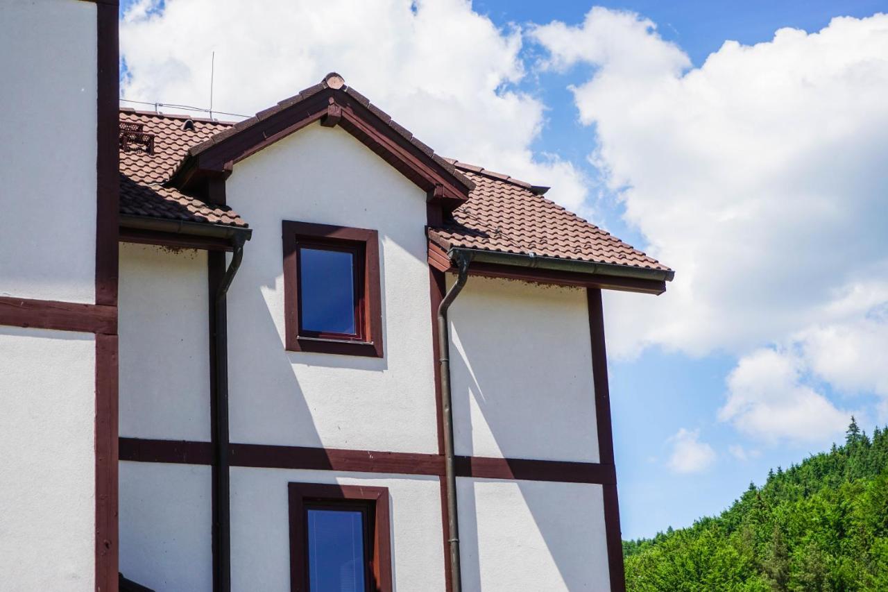 Apartmany Sport & Ski Valča Exteriör bild