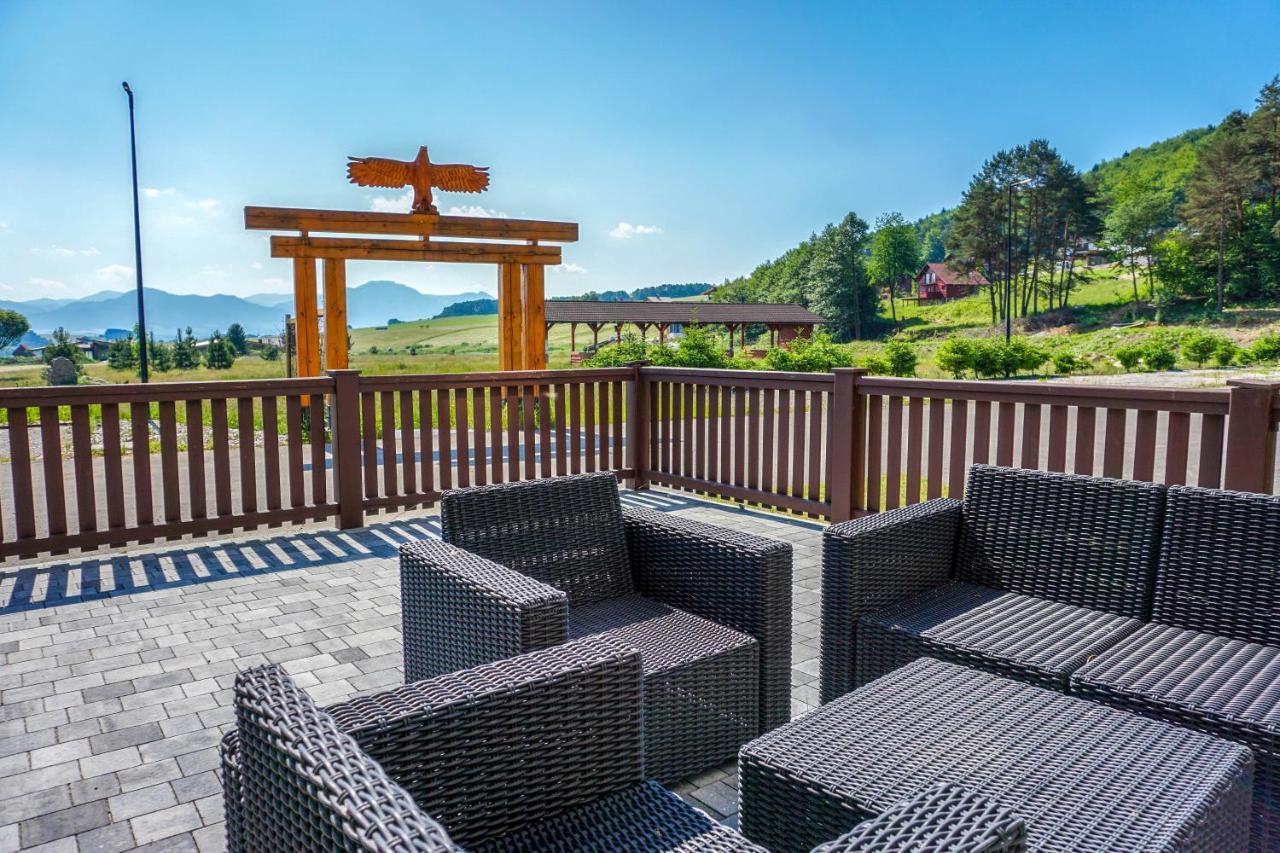 Apartmany Sport & Ski Valča Exteriör bild