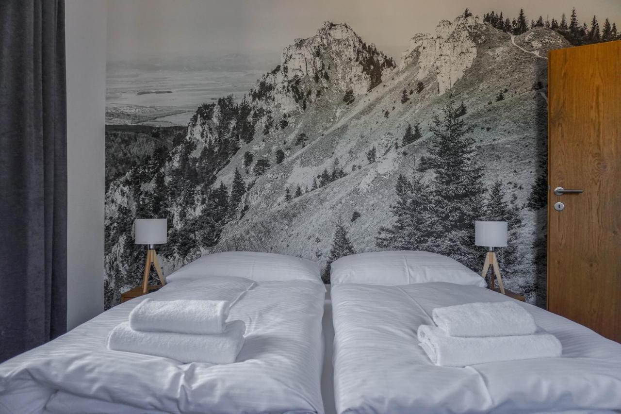 Apartmany Sport & Ski Valča Exteriör bild