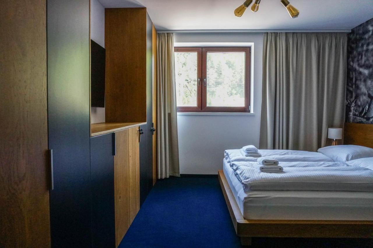 Apartmany Sport & Ski Valča Exteriör bild