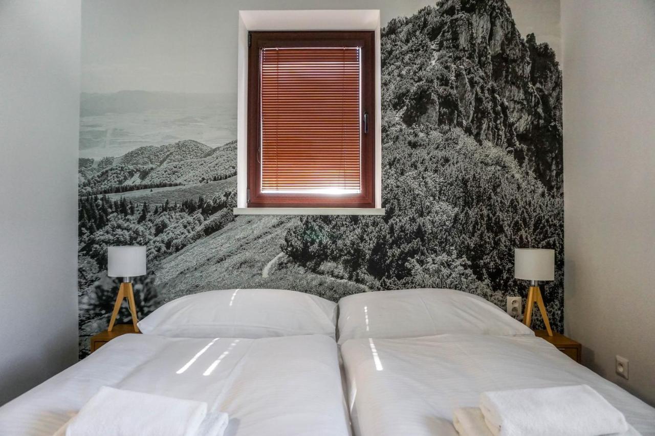 Apartmany Sport & Ski Valča Exteriör bild